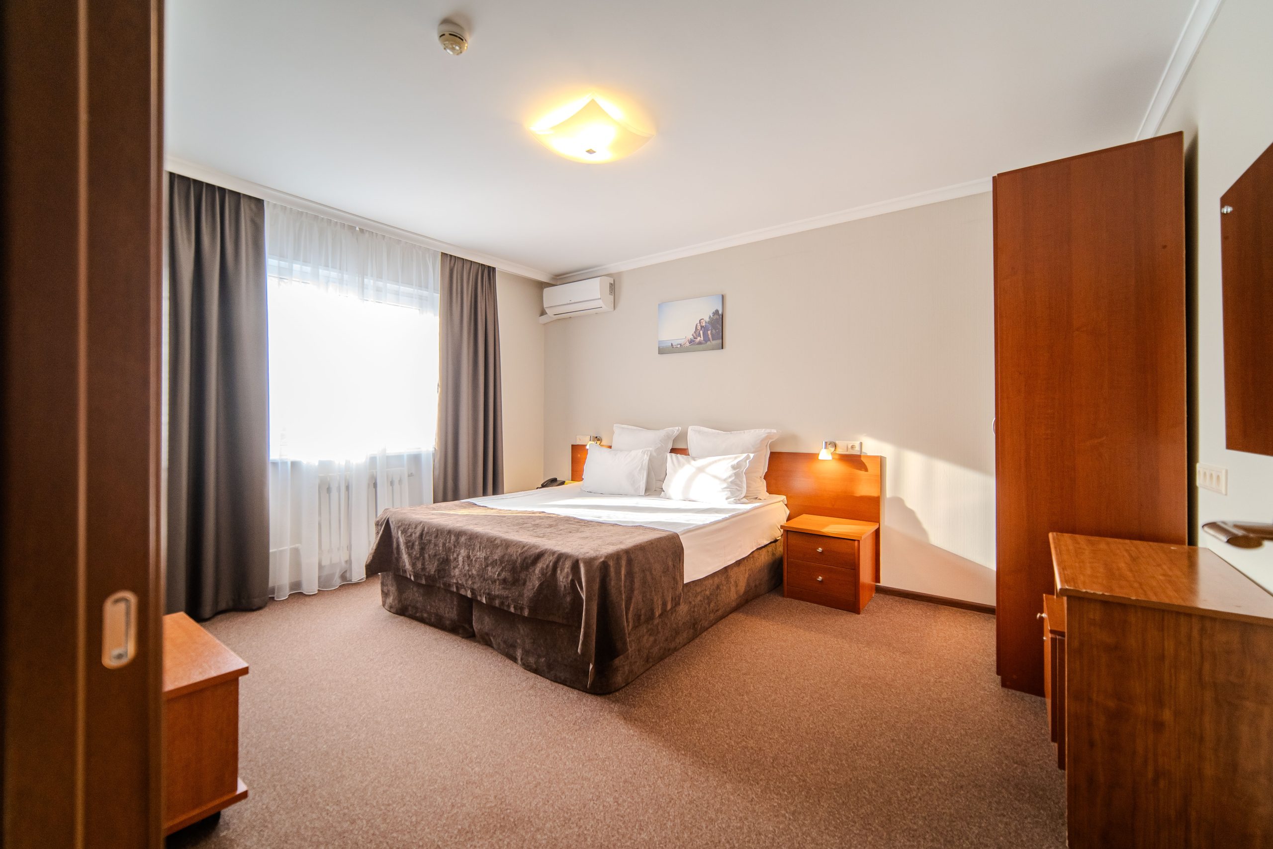 забронировать номер, гостиница Челябинск, отель Челябинск