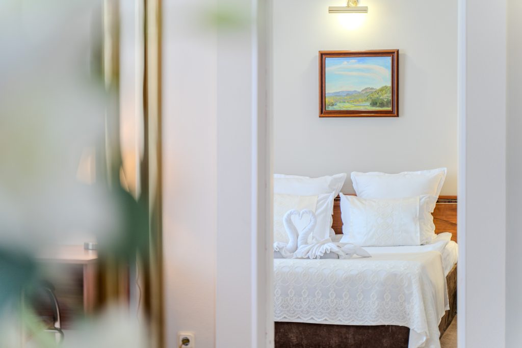 номер для молодоженов