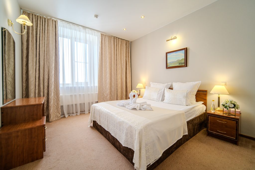 номер для молодоженов