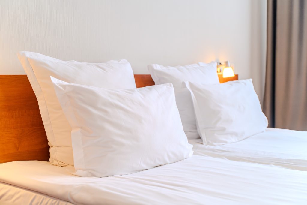 забронировать номер, номер в отеле, номер в гостинице