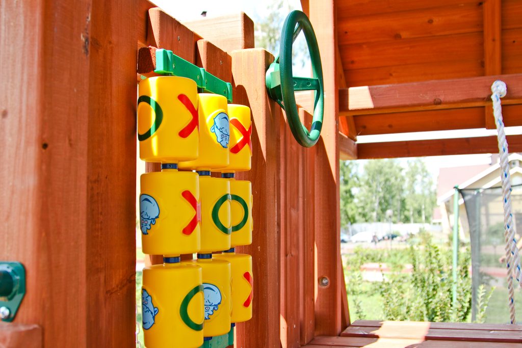 отдых с детьми, детская площадка