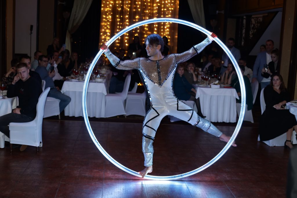 отметить 23 февраля, корпоратив на 8 марта, корпоратив на 23 февраля, отметить 8 марта