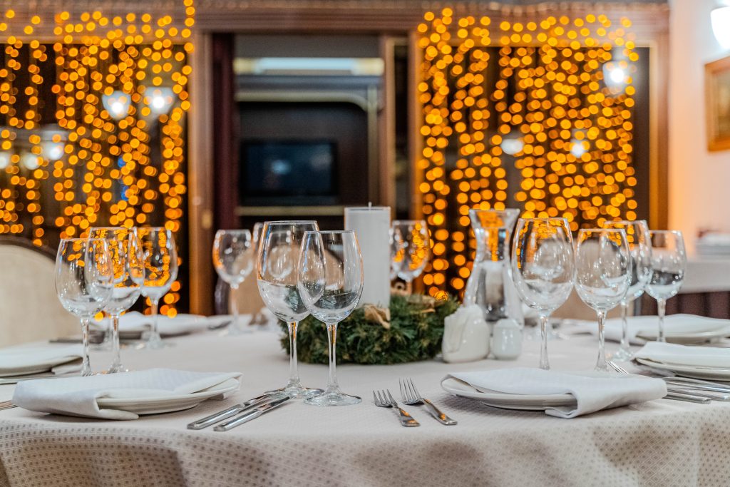 новогодние корпоративы, где отметить новогодний корпоратив